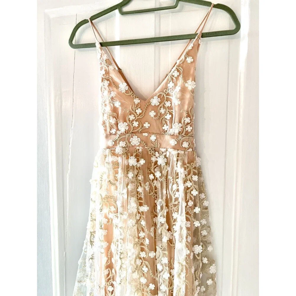 Altar'd State Dress Sz S Blush Tan Formal Floral Lace Overlay‎ V-Neck Long Maxi - Picture 7 of 16